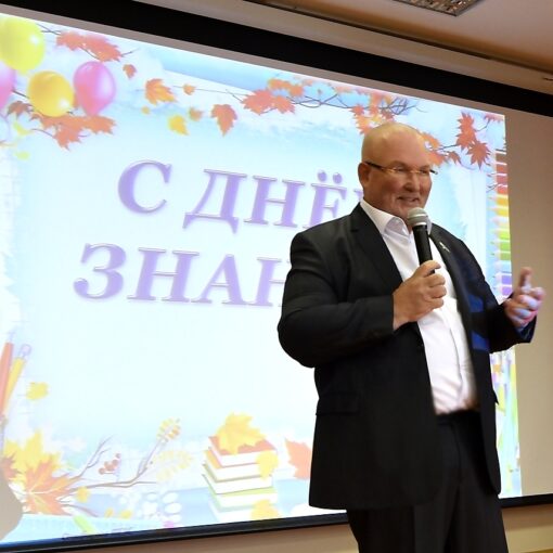 Владимир Семенов, школа