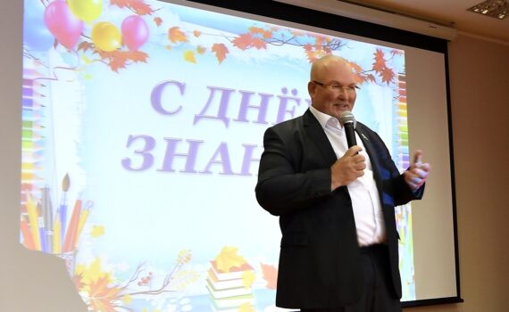 Владимир Семенов, школа