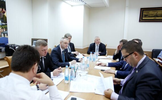 Владимир Семенов, комитет