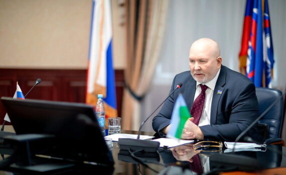 Владимир Семенов, дума Югры, заседание