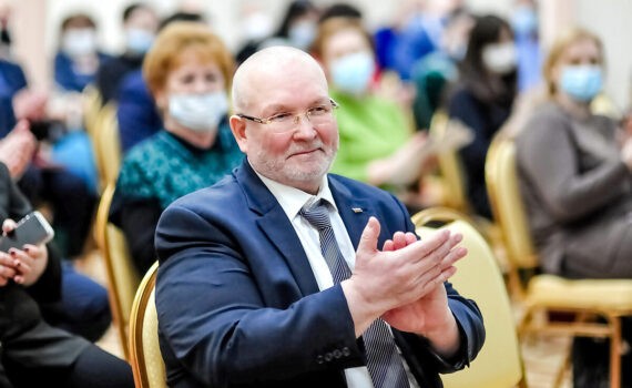 Владимир Семенов