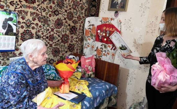 Нина Александровна Шапошникова, ,ветеран, благодарность, СП, поздравление