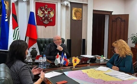 Влдаимир Семенов, прием