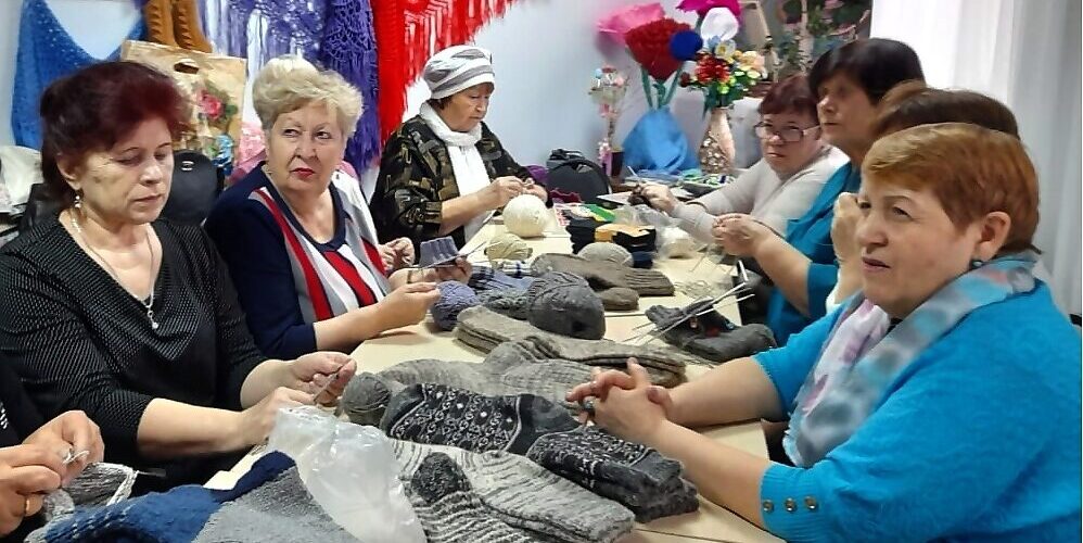 акция «Подари тепло солдату», благодарность, старшее поколение