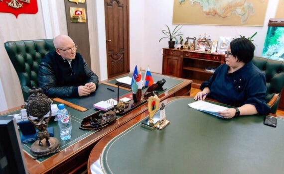 Владимир Семенов, Елена Архипова, фонд Благодарность