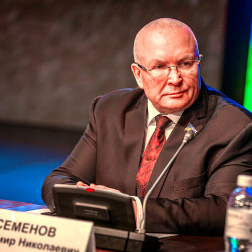 Владимир Семенов