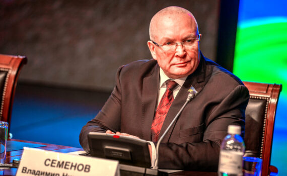 Владимир Семенов