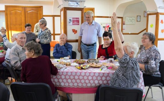 Международный день пожилых людей, старшее поколение, концерт