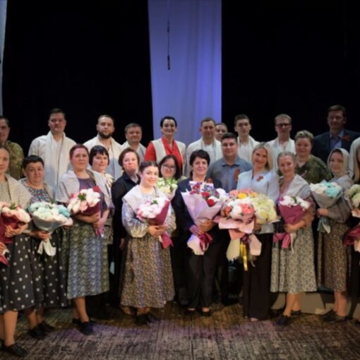 театральная постановка Дом у Дороги