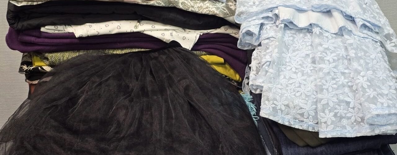 Акция по раздаче вещей Спешите делать добро Лемпино