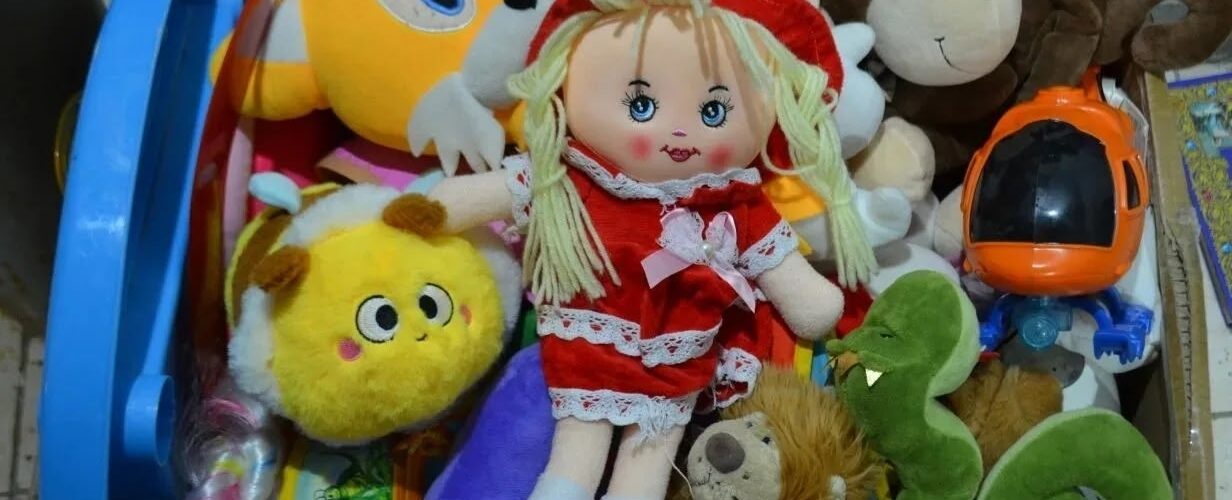 Акция по раздаче вещей Спешите делать добро
