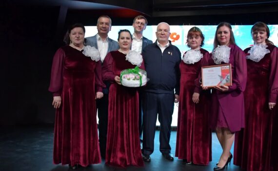 Многоликий Первомай команда Сургут, Семенов